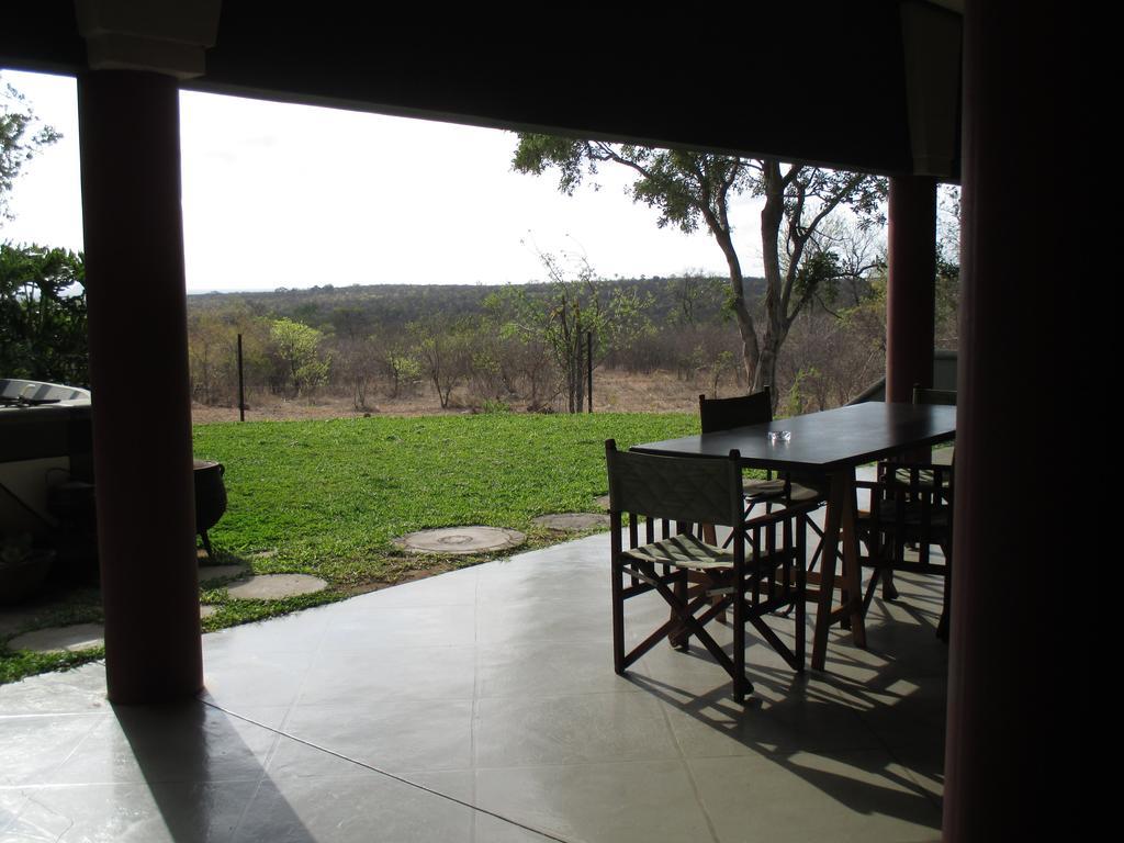 Tingala Lodge - Bed In The Bush Phalaborwa Exterior photo